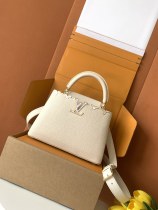 LV Capucines BB M25404