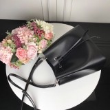 LV LOCKME BUCKET M54366