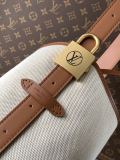 LV Low Key Hobo M25468