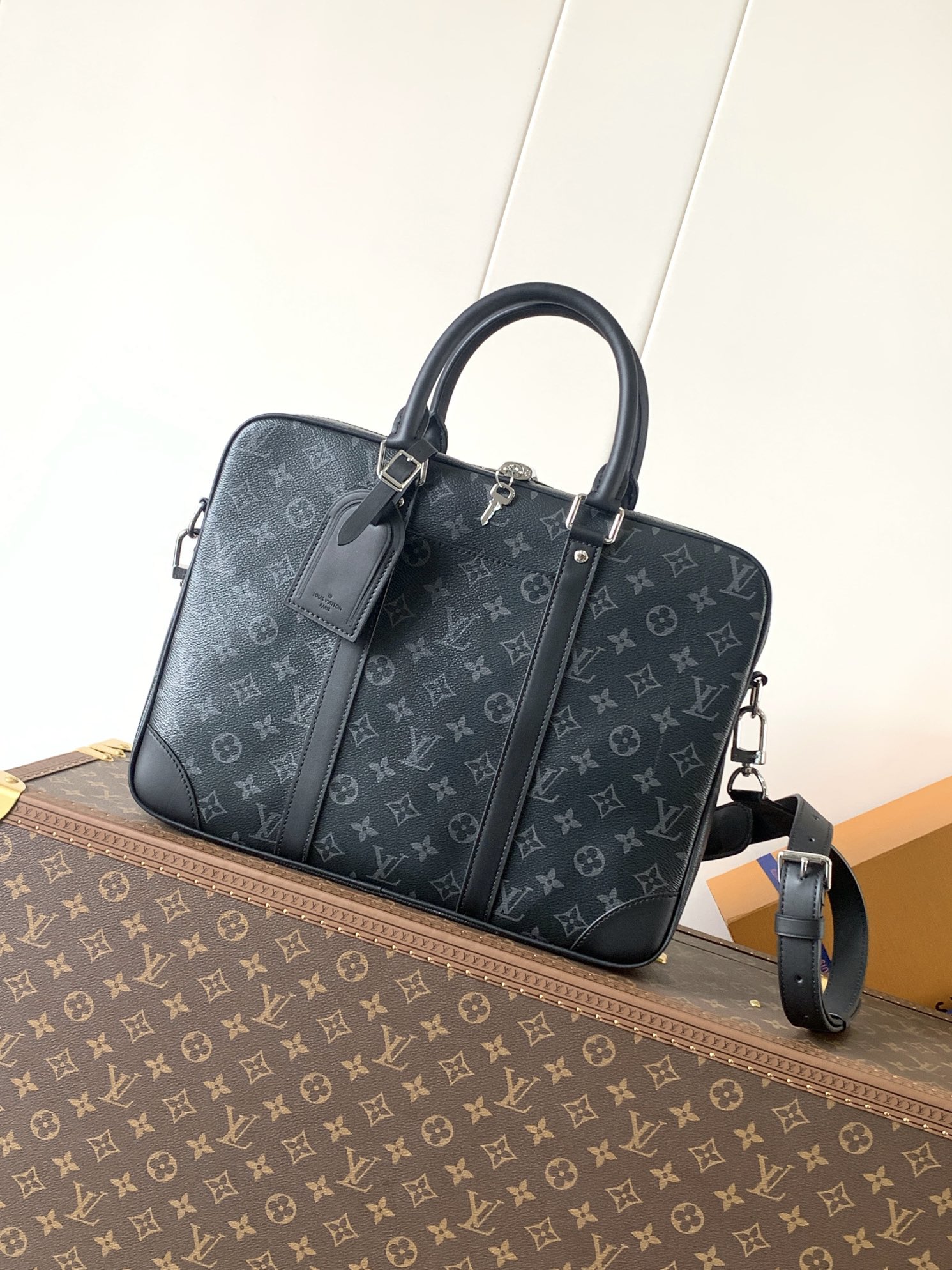 LV Damier Graphite M46457