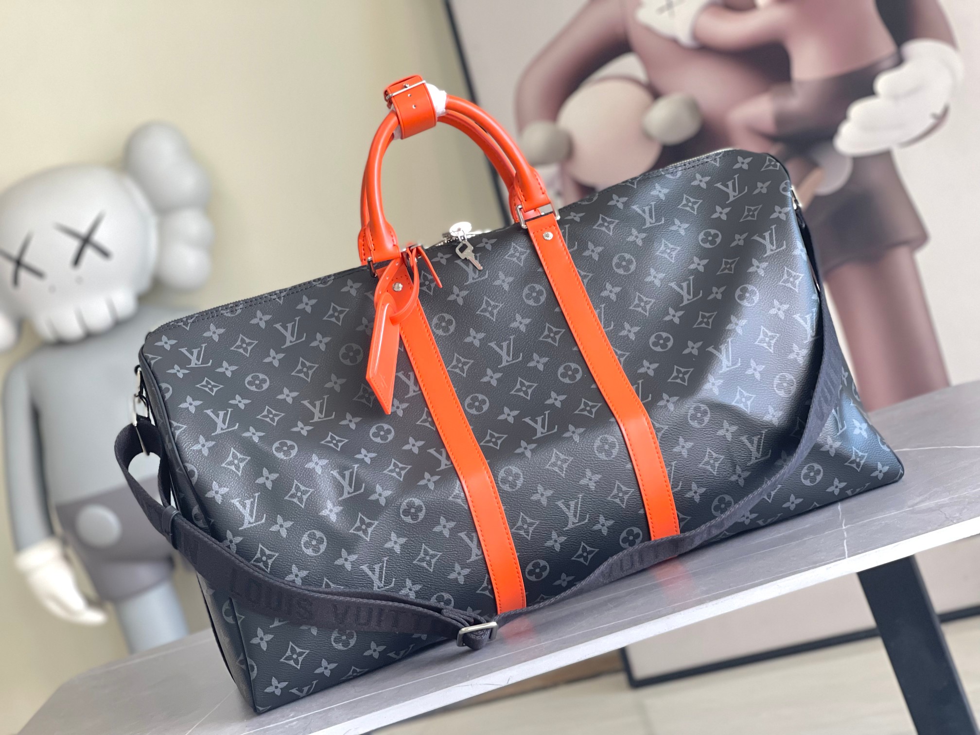 LV Lona Monogram Eclipse M15253
