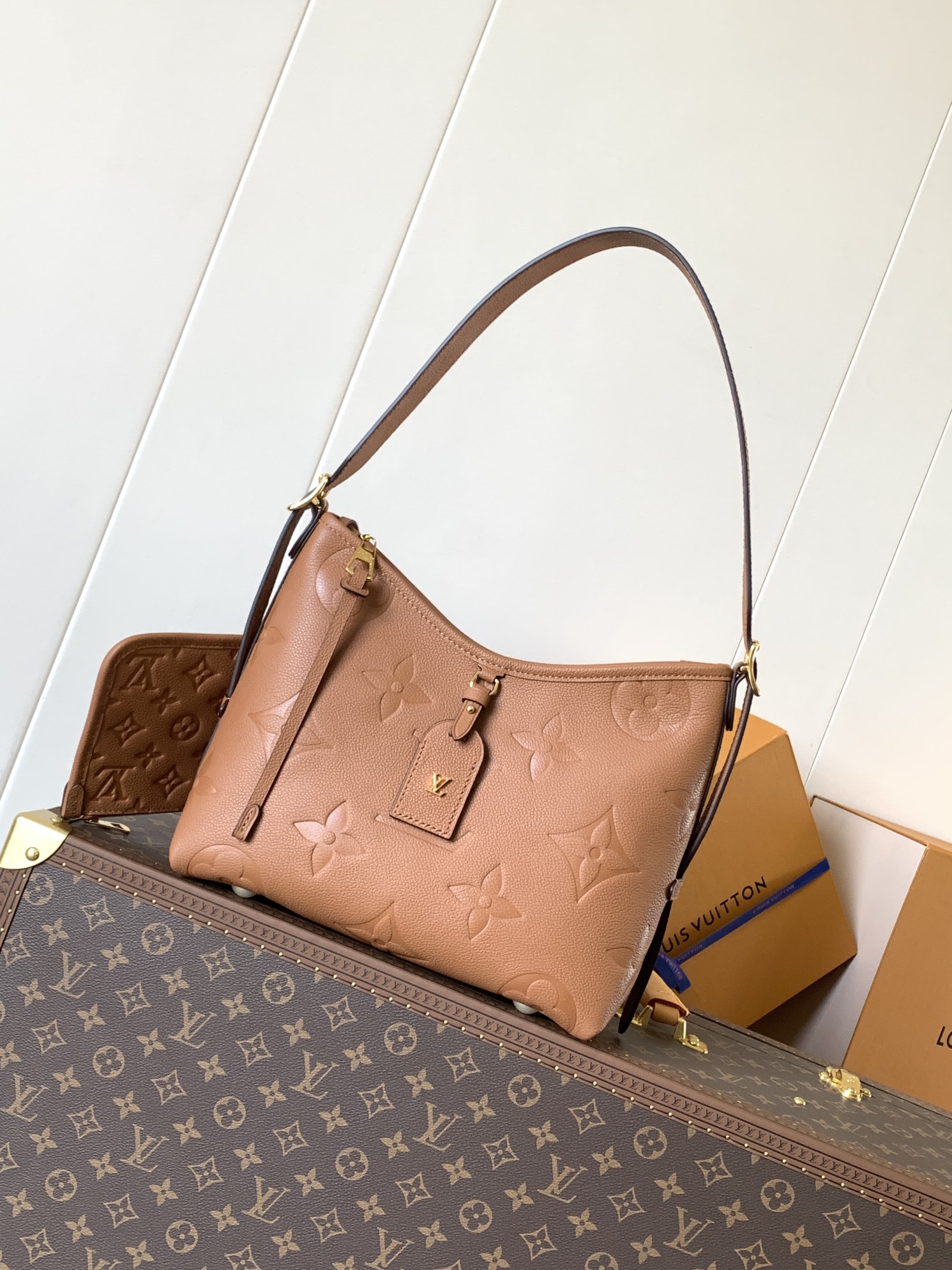 LV Monogram Empreinte M14209