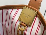 LV LOW KEY HOBO M25468