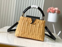 LV Capucines M26003