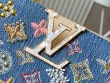 LV Capucines M12947