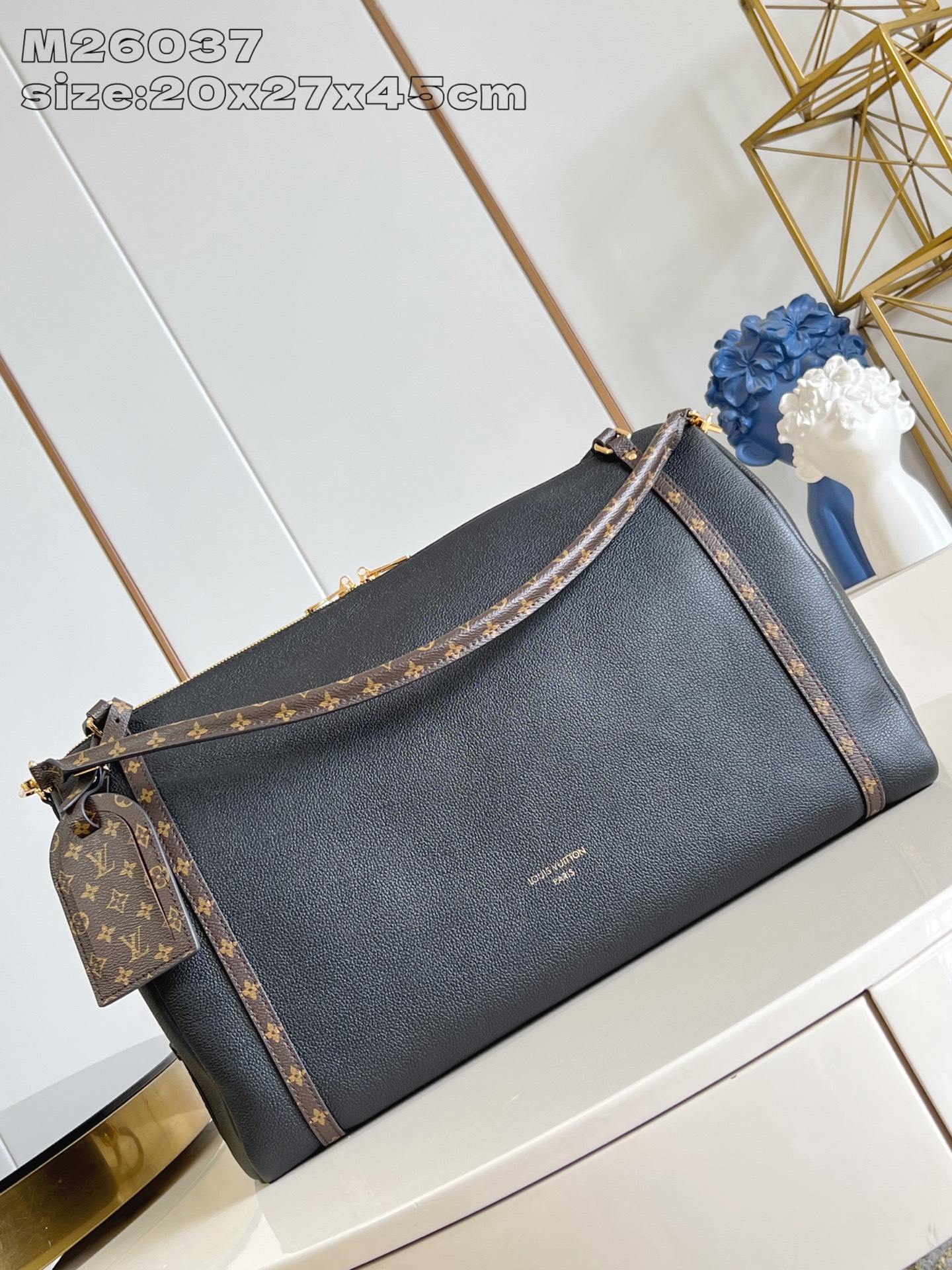 LV Nicolas Ghesqui M26037