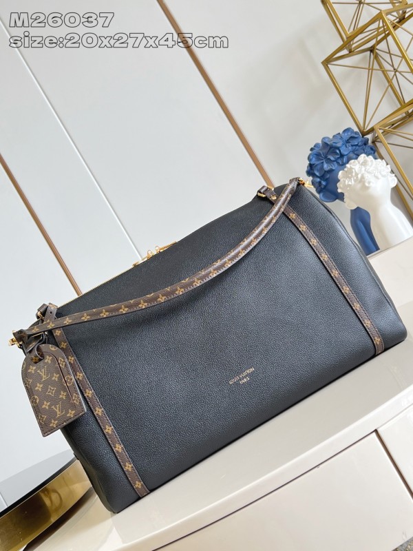 LV Nicolas Ghesqui M26037