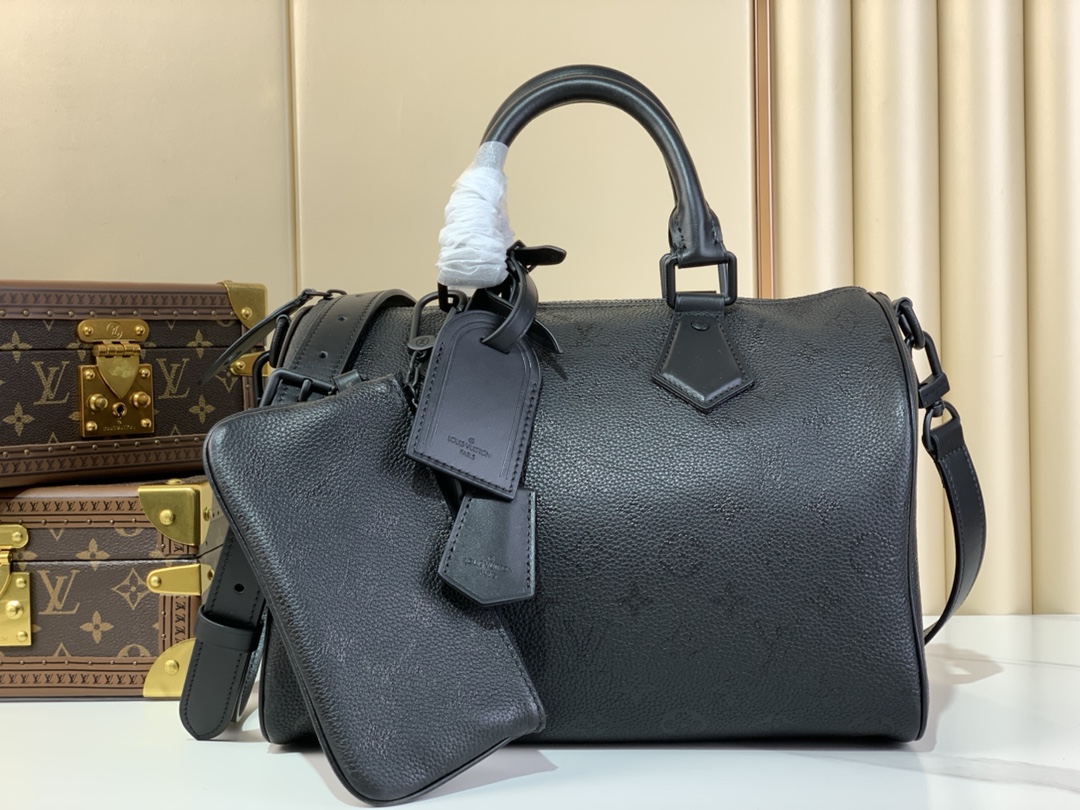 LV Pharrell Williams M13904