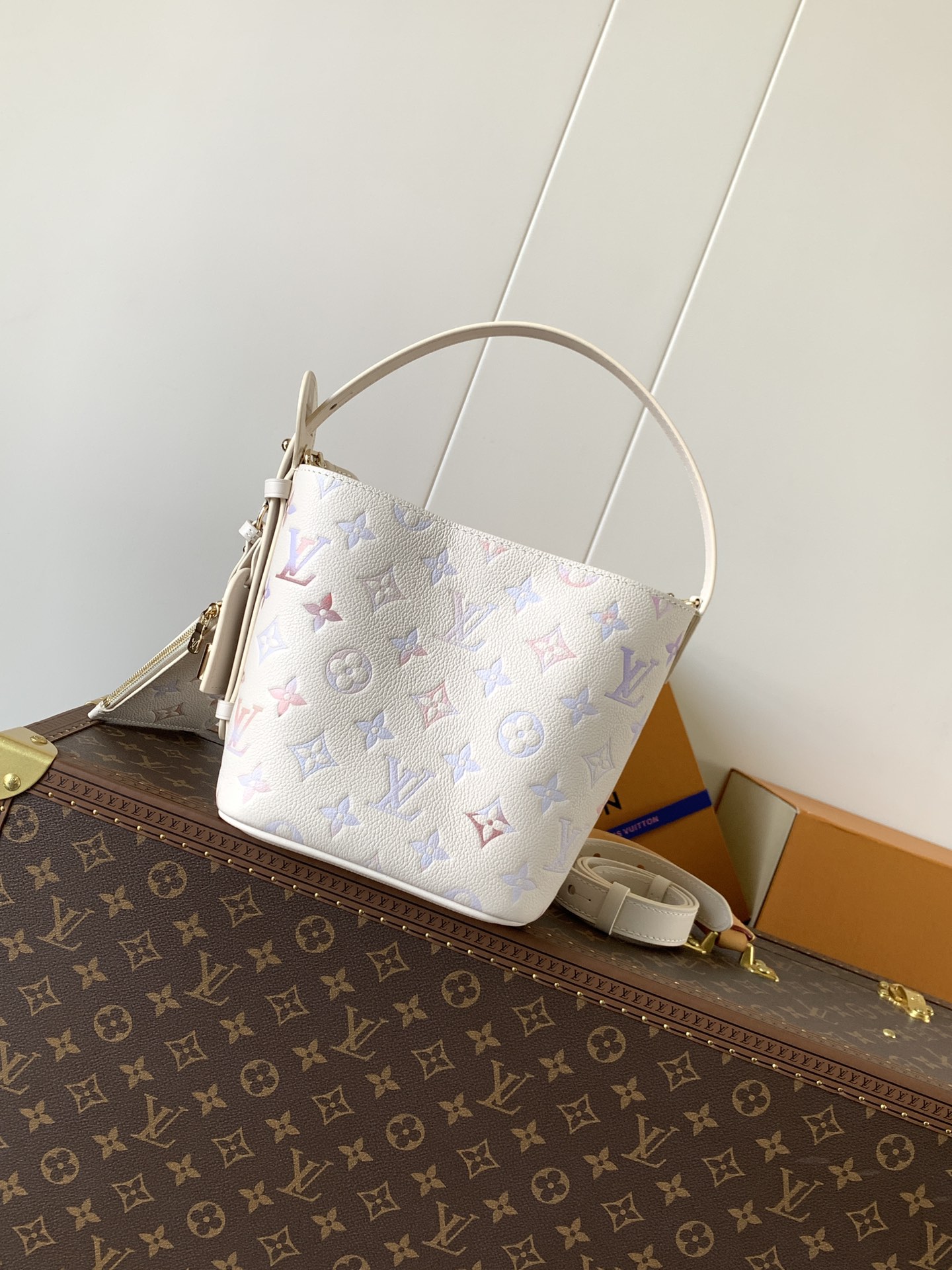 LV All In BB M25673