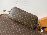 LV Neverfull Bandouli M12257