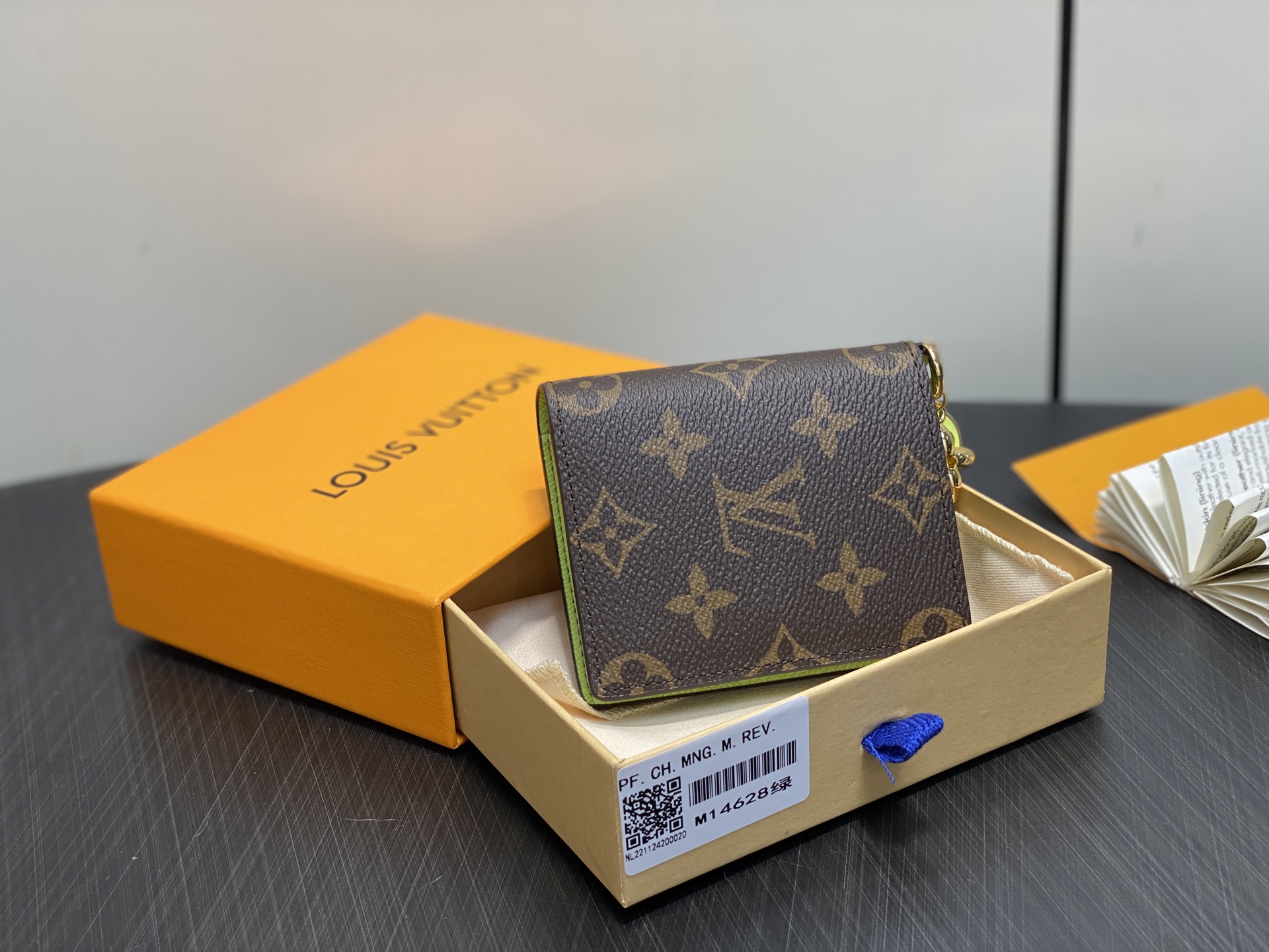 LV LV Charms M14628