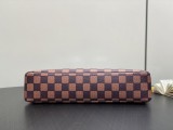 LV pochette voyage souple M40813