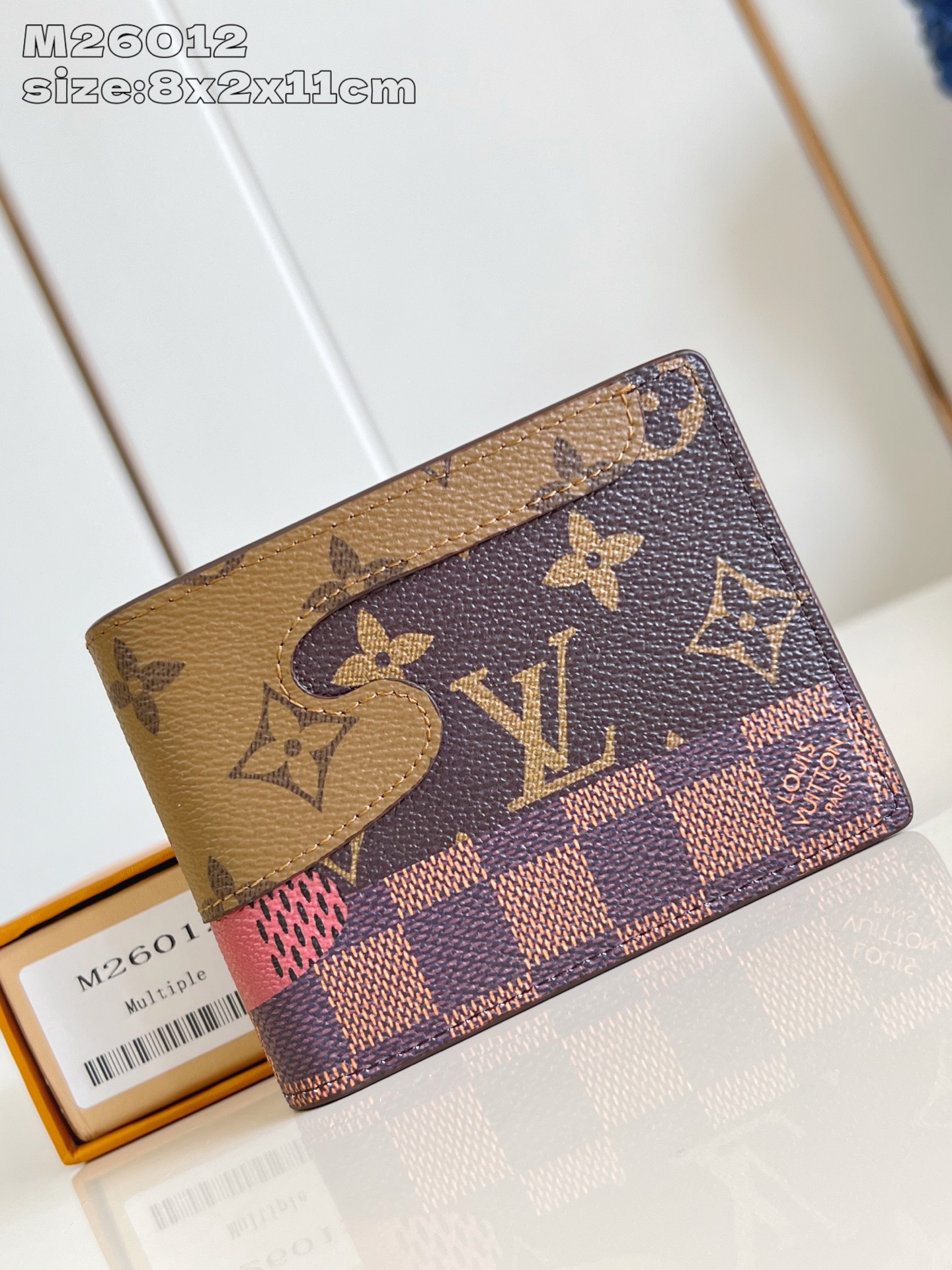 LV Monogram Landscape M26012