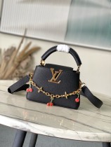 LV Capucines M13714