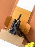 LV CapucinesChain On You M12936
