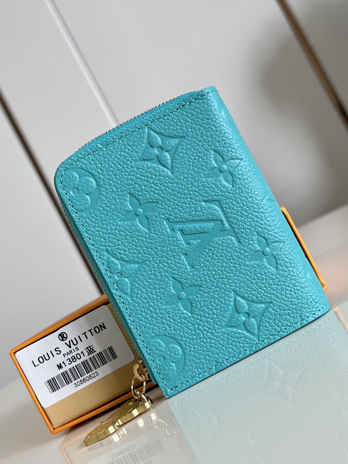 LV Monogram M13801