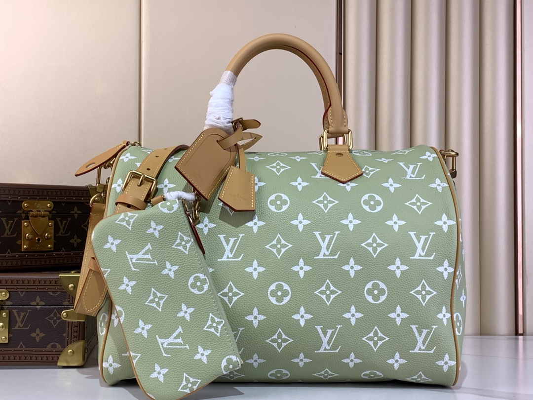 LV Pharrell Williams M24417