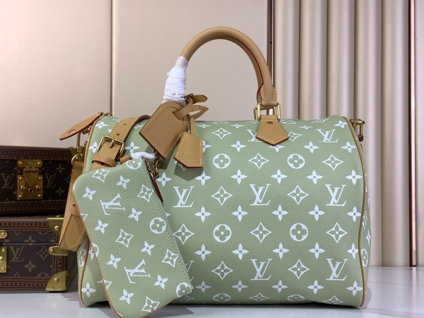 LV Pharrell Williams M24417