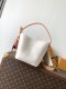LV LV Romance M15130