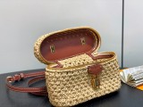 LV Vanity Chain Pouch M14303