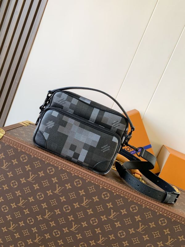 LV Pharrell Williams M14988