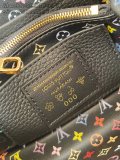 LV Capucines M48865