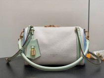 LV Monogram M26905