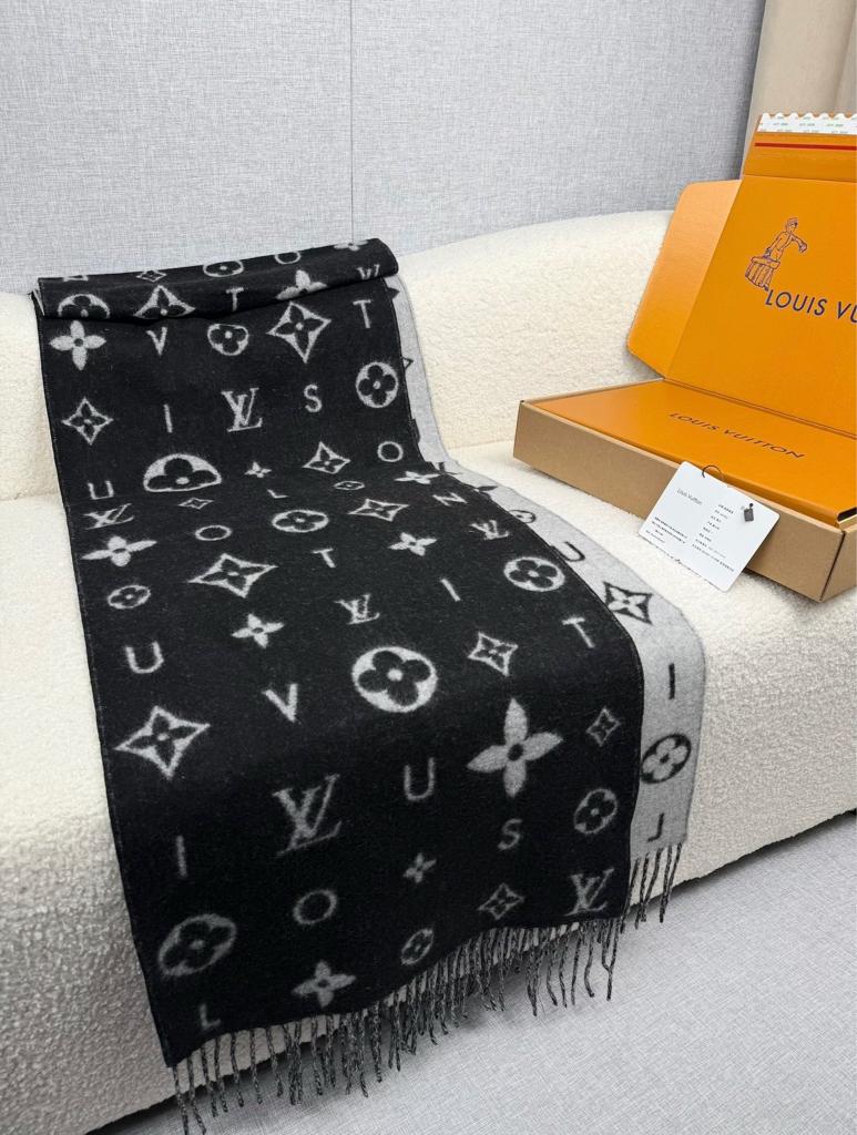 LV Scarf