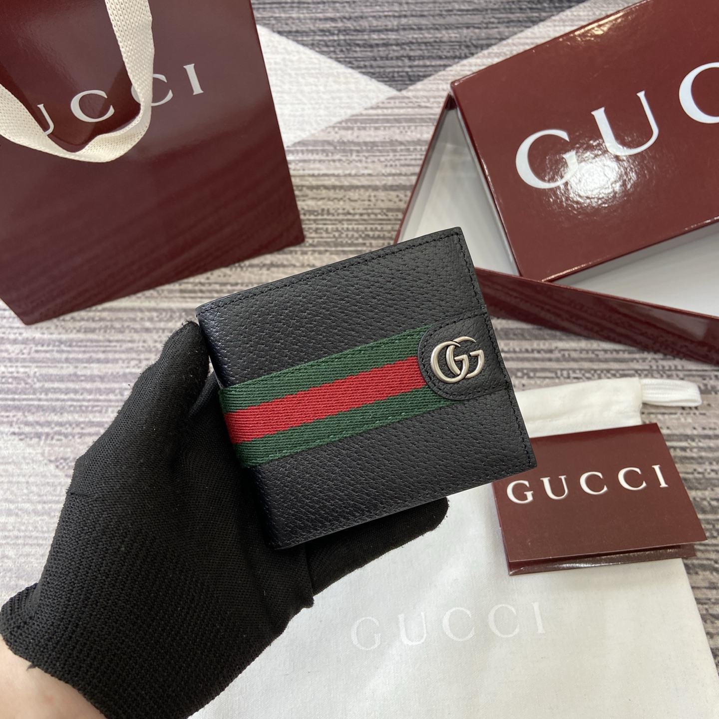 GG 834792