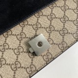 GG 499623