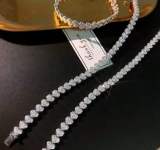 Heart-shaped Diamond Bracelet