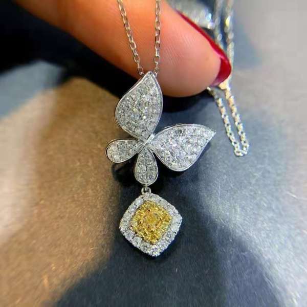 🦋 Canary butterfly Diamond Necklace