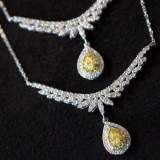 Water droplets 💧 Canary V Diamond Necklace