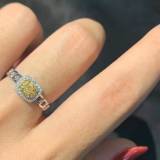 Yellow Diamonds Chain Ring
