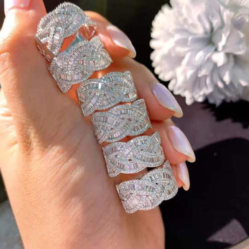 Diamonds Necklace  Sparkle& Bright 💕 0.10 carat 516usd