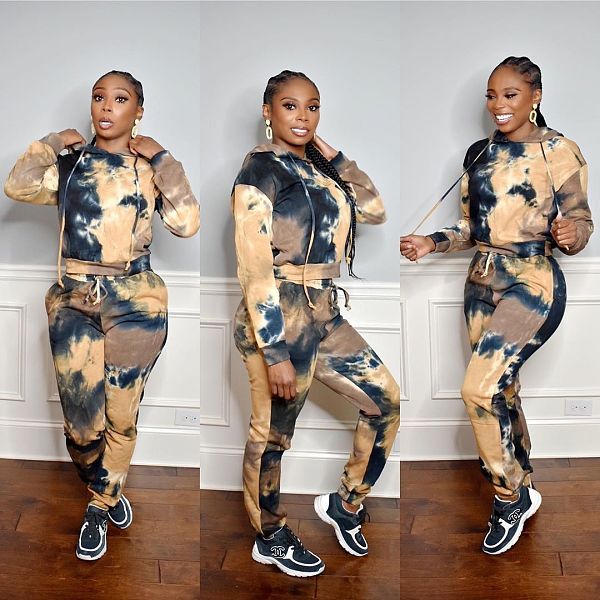 tie dye sweatpant and sweatshirt set