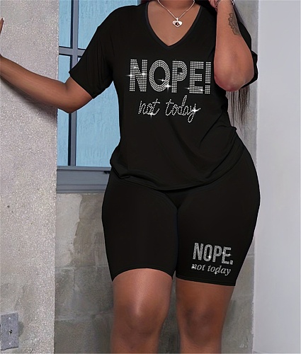 Letter Hot Drill T Shirt Tops Biker Shorts Plus Size Sets GQ-DNOPE