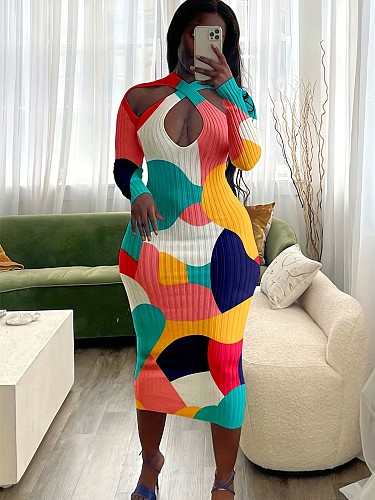Plus Size 5XL Women Printed Hollow Out Long Sleeves Slim Maxi Dress SH-390695