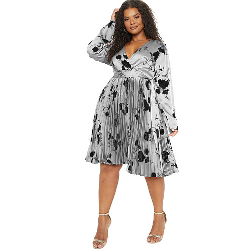 Plus Size Women V-neck Long Sleeves Pleated Dress NNWY-7957
