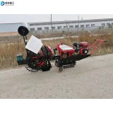 Car mounted scallion transplanter Onion seedling planting equipment in agricultural greenhouse Scallion planting machine in Zhan