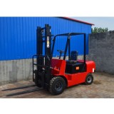 Portable four fulcrum balanced electric forklift Freight station logistics station transport vehicle Car mounted battery forklif