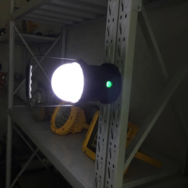 Floodlit portable lamp Hanging loading and unloading lamp Unloading lamp LED Light Working Lamp