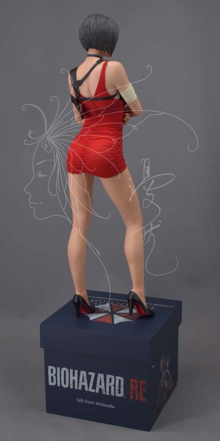 ada wong resin statue