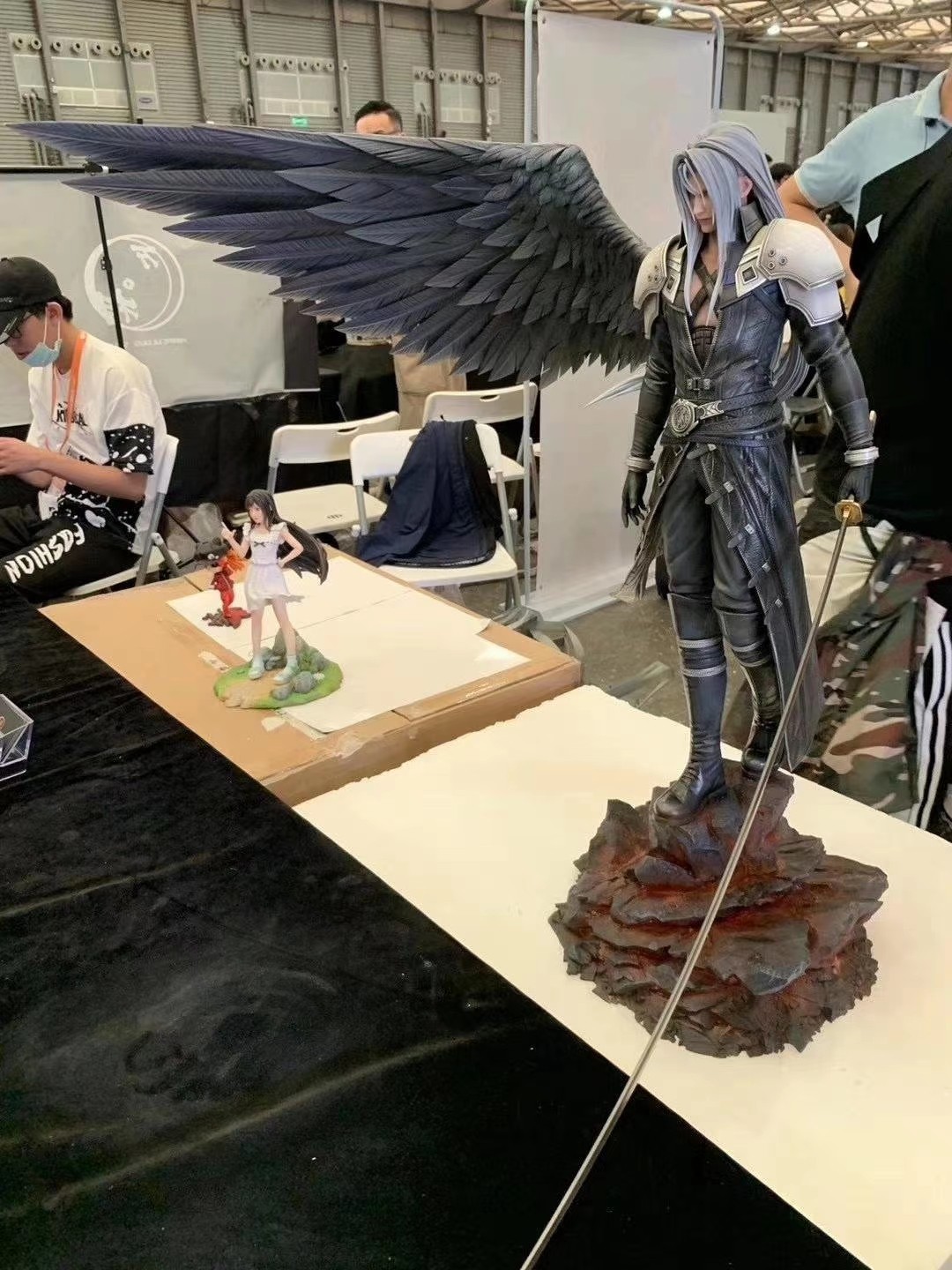 giant sephiroth statue