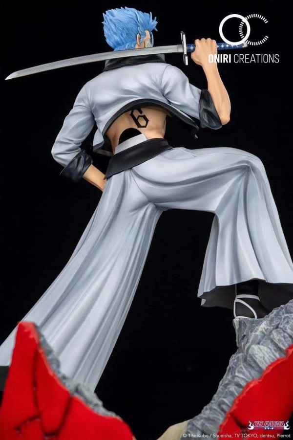 grimmjow statue
