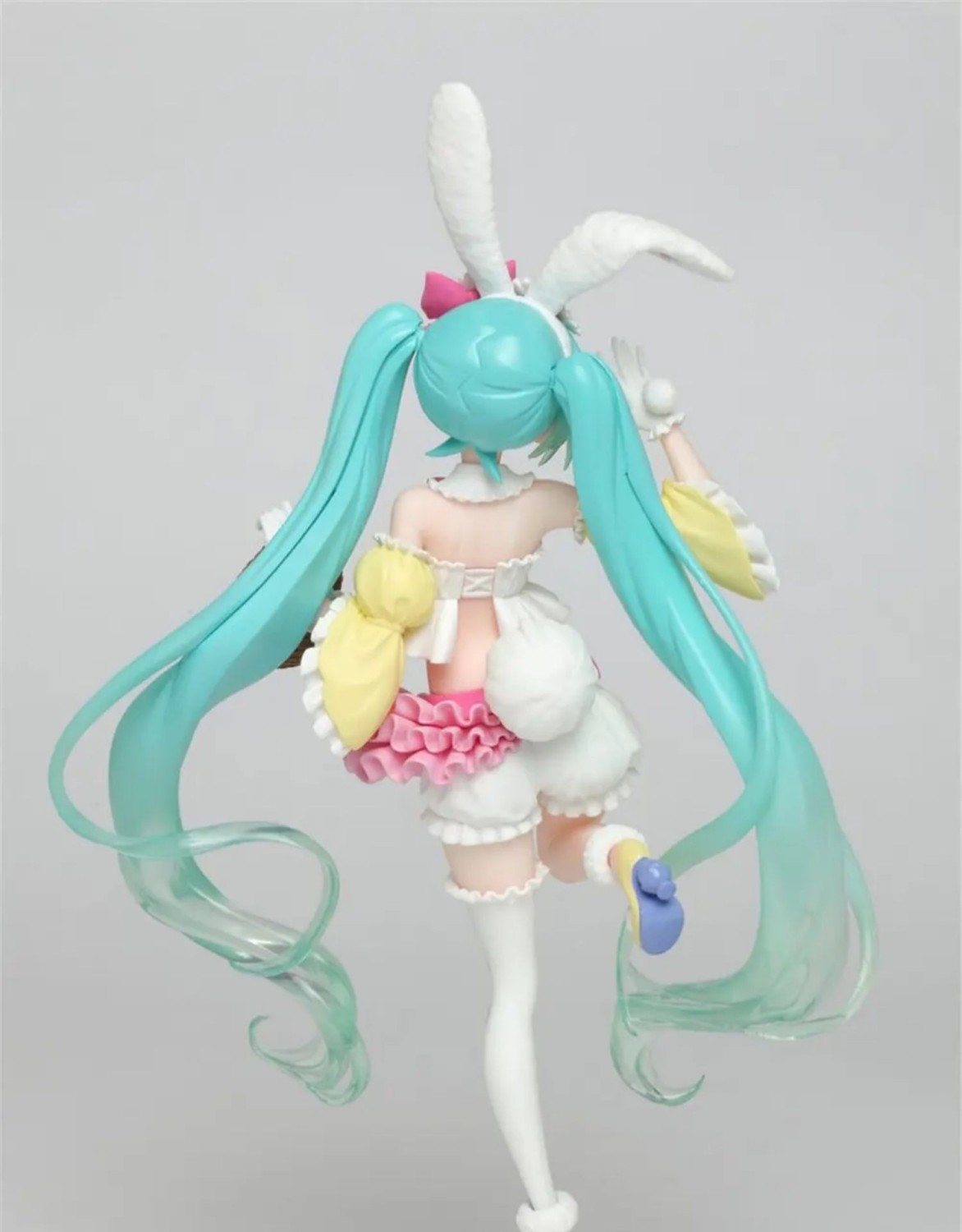 hatsune miku figure spring