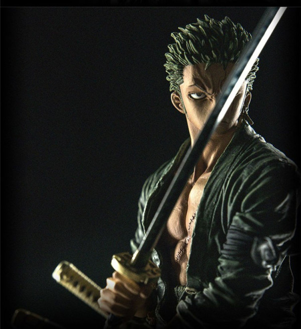 zoro statue kumamoto