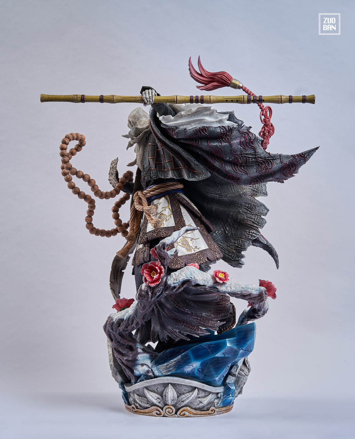 brook resin statue