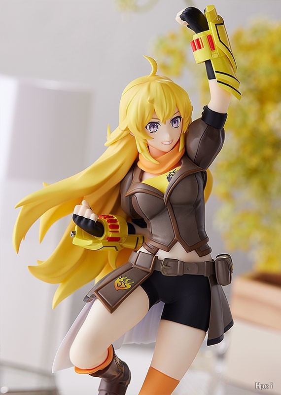 rwby yang statue