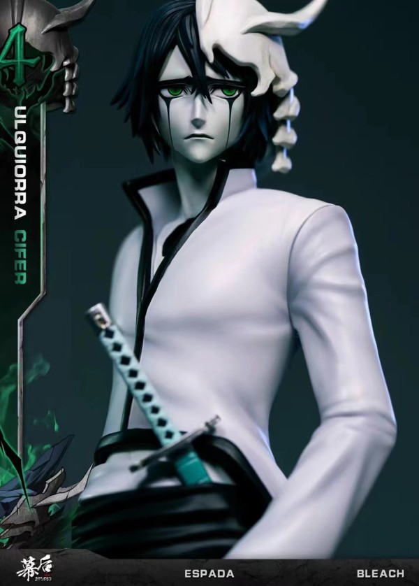 ulquiorra cifer statue